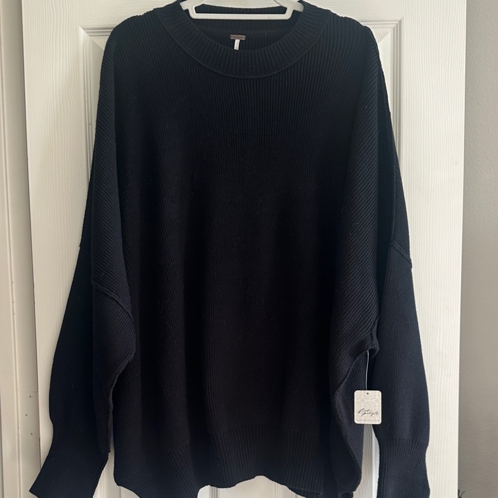Free People Easy Street Tunic. Oversized sweater/dress. XL. Black. New with tags